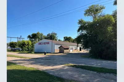 1271 Hale Place, Windom, MN 56101 - Photo 1