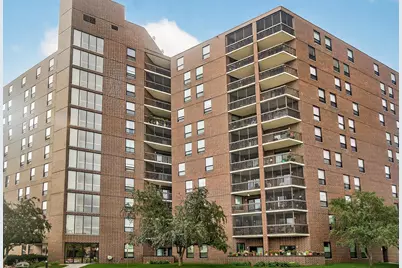 6615 Lake Shore Drive S #302, Richfield, MN 55423 - Photo 2