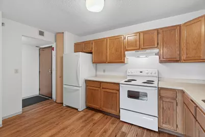 6615 Lake Shore Drive S #302, Richfield, MN 55423 - Photo 10