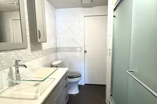 517 Locust Ave, Marshall, MN 56258 - Photo 18