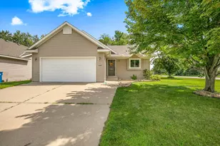 1506 Peach Dr NE, Sauk Rapids, MN 56379 - Photo 1