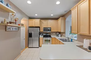 7509 Parkridge Way, Savage, MN 55378 - Photo 10