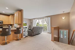 7509 Parkridge Way, Savage, MN 55378 - Photo 4