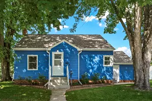 1315 10th St E, Glencoe, MN 55336 - Photo 1