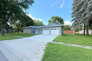 1202 N 5th St, Montevideo, MN 56265 - Photo 30