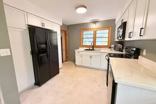 1202 N 5th St, Montevideo, MN 56265 - Photo 10