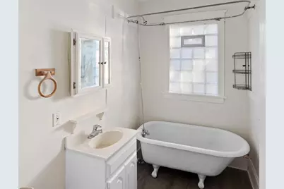 2015 Pleasant Avenue, Minneapolis, MN 55404 - Photo 32