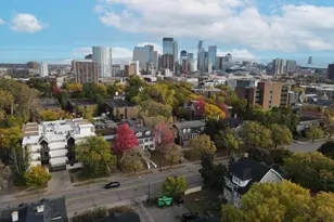 2015 Pleasant Ave, Minneapolis, MN 55404 - Photo 10