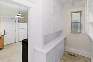 2015 Pleasant Ave, Minneapolis, MN 55404 - Photo 24