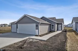 6270 21st St S, Fargo, ND 58104 - Photo 2