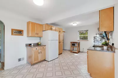 10610 Humboldt Avenue S, Bloomington, MN 55431 - Photo 8