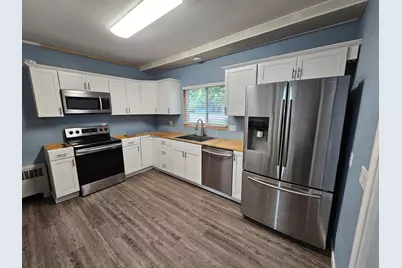 111 Markley Avenue S, Thief River Falls, MN 56701 - Photo 10