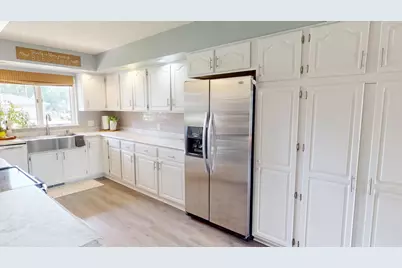 2404 8th Avenue SW, Austin, MN 55912 - Photo 18