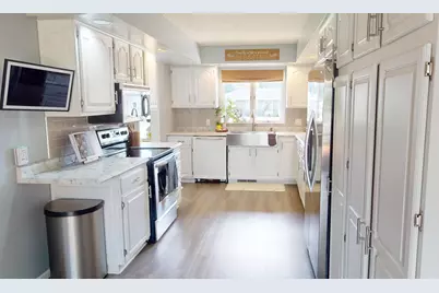 2404 8th Avenue SW, Austin, MN 55912 - Photo 16