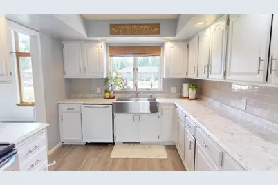 2404 8th Avenue SW, Austin, MN 55912 - Photo 12