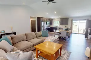 305 1st Street SW, Geneva, MN 56035 - Photo 4