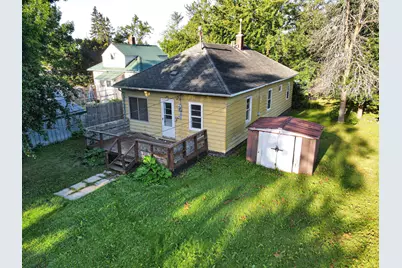 216 1st Avenue SW, Baudette, MN 56623 - Photo 1