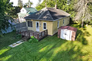 216 1st Ave SW, Baudette, MN 56623 - Photo 1