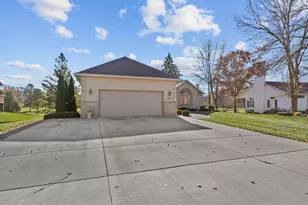 1031 Cherry St, Owatonna, MN 55060 - Photo 4