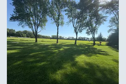 907 10th Street S, Benson, MN 56215 - Photo 2