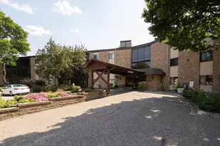 2680 Oxford St N, Roseville, MN 55113 - Photo 1