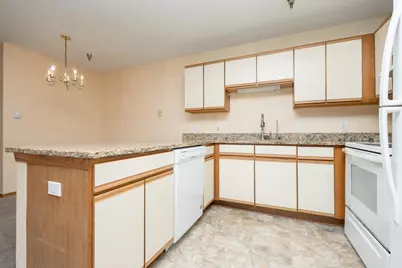 1279 Taylor Street #5, Shakopee, MN 55379 - Photo 8