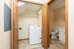 1279 Taylor St, Shakopee, MN 55379 - Photo 10