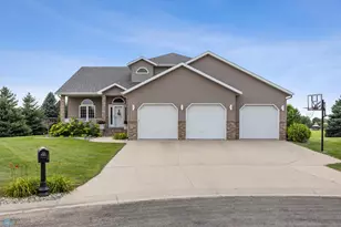 409 Allyson Cir, Moorhead, MN 56560 - Photo 1