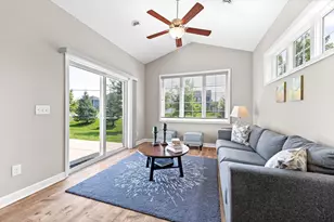 1045 Roselyn Dr, Victoria, MN 55386 - Photo 8