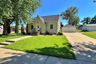 611 W Lincoln St, Springfield, MN 56087 - Photo 1