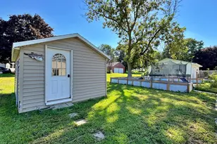 611 W Lincoln St, Springfield, MN 56087 - Photo 10