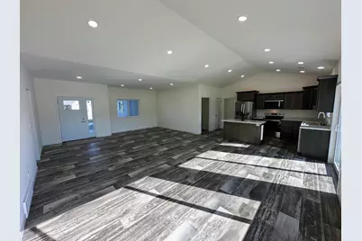 1003 8th Avenue NW, Perham, MN 56573 - Photo 4