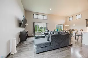 1001 9th St SE, Barnesville, MN 56514 - Photo 6