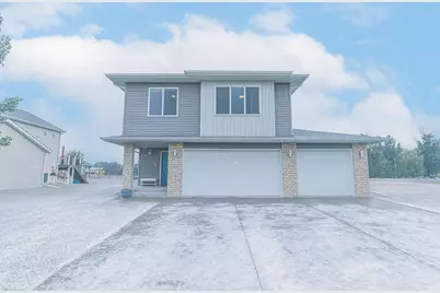 1001 9th Street SE, Barnesville, MN 56514 - Photo 1