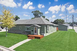 2851 Juniper Ave, Slayton, MN 56172 - Photo 1