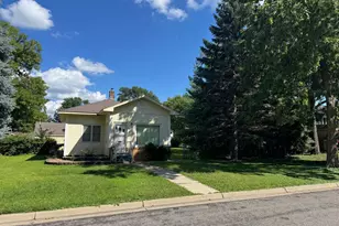 37 19th Ave N, Hopkins, MN 55343 - Photo 1