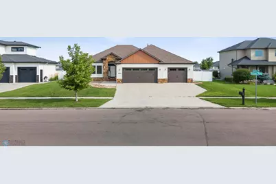 6511 Osgood Parkway S, Fargo, ND 58104 - Photo 1