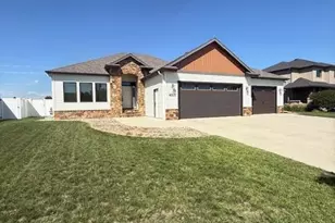 6511 Osgood Parkwy S, Fargo, ND 58104 - Photo 4