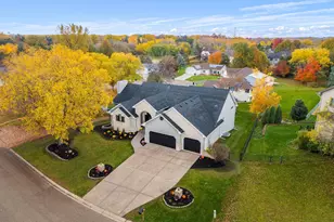 1162 Lakewood Dr S, Maplewood, MN 55119 - Photo 14