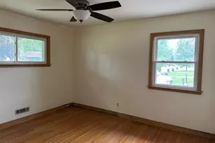 2739 Chippewa Ave, North Saint Paul, MN 55109 - Photo 8