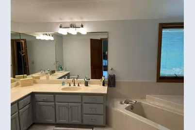 15904 Dawn Drive, Minnetonka, MN 55345 - Photo 14