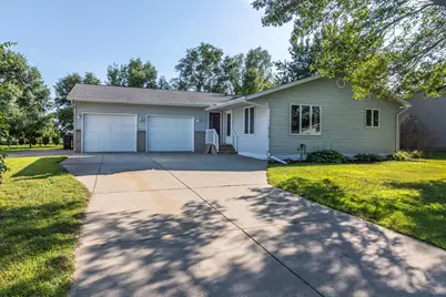 218 6th Street SW, Melrose, MN 56352 - Photo 1