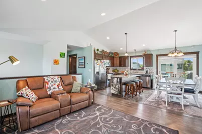 1142 W Edge Place, New Richmond, WI 54017 - Photo 6