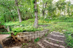 2300 Dahl Ct E, Maplewood, MN 55119 - Photo 36