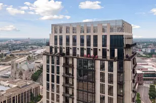 201 S 11th St, Minneapolis, MN 55403 - Photo 2