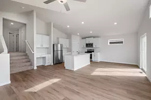 618 Redwood Loop N, Cambridge, MN 55008 - Photo 4