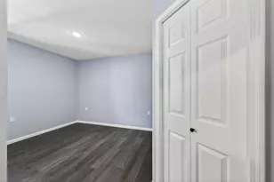 721 Wilson Ave, Saint Paul, MN 55106 - Photo 32