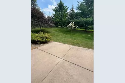 572 Williamsburg Place, New Richmond, WI 54017 - Photo 4