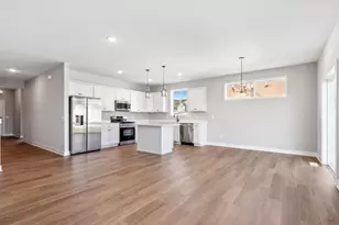 2109 Westpointe Dr, Hastings, MN 55033 - Photo 6