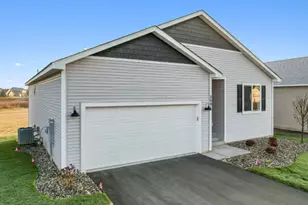 2109 Westpointe Dr, Hastings, MN 55033 - Photo 2